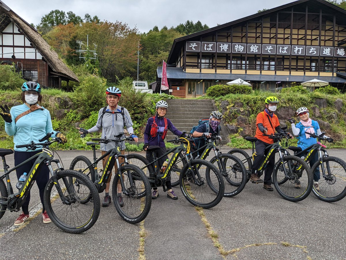 infotoga's tweet photo. サイクリングに、最高の季節到来🚵
本日も、多くのお客様にE-bikeをご利用頂き、中には超難関コースへ向かわれたお客様も😃
戸隠観光情報センターとそば博物館とんくるりんでレンタルしています。y

#Eバイク　#戸隠　#サイクリング
#SCOTTJAPAN https://t.co/2SUedHtYGK