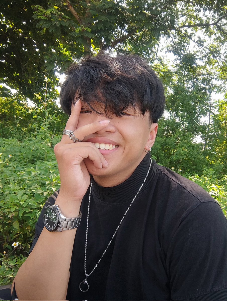 leequang1803's tweet photo. I've been through alot, now i wanna smile https://t.co/QOq8N7cjLt