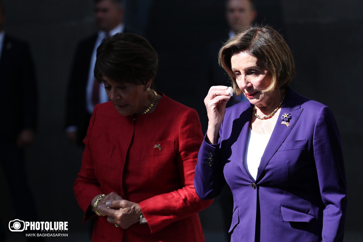 TheScarmind's tweet photo. Speaker of the #US House of Representatives, Nancy Pelosi visited Tsisternakaberd memorial complex and paid tribute to the innocent victims of the #ArmenianGenocide. https://t.co/L9WTxIvUXn