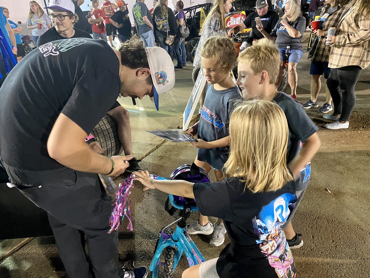 DKR_Motorsports's tweet photo. Tonight’s Results - JHDM Memorial with POWRi WAR

Qualifier: 4th ▶️ 2nd
Feature: 13th ▶️ 9th

Riley moved forward all weekend, just looking for a few more things to go our way.

Thanks to this crew, our fans, and all of our supporters! https://t.co/Ci7oQumGRa