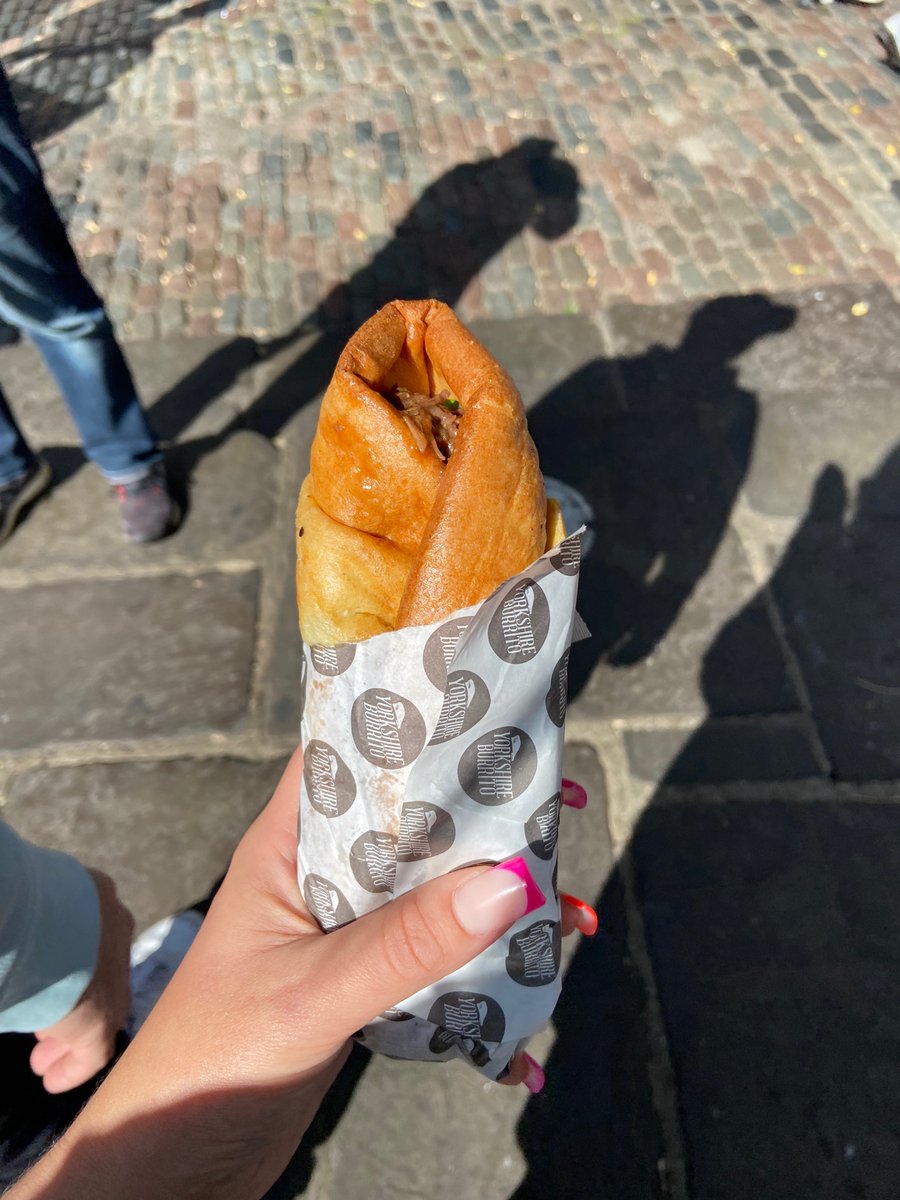 L0zzayyy's tweet photo. Bought this in Camden market yesterday, it was so tasty 😍 https://t.co/u666gvbapx