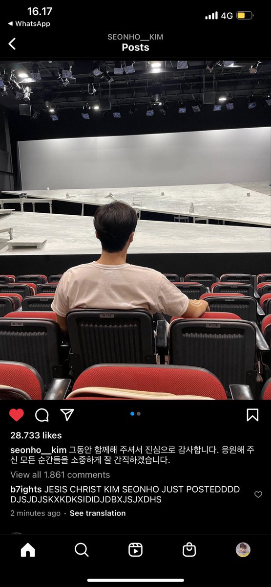 seondal__'s tweet photo. SHUT THE FUCK UP IM BACKKM JUST FOR THIS AND SEONHO IS THANKING EVERYONE FOR BEING THERE FOR HIM, ENCOURAGING HIM AND GOT HIS BACK 😭😭😭 SAID HE WILL EMBRACE ALL THOSE MOMENTS WE HAVE GIVEN HIM 😭😭🥹🤍 https://t.co/5DDDkJF6NR