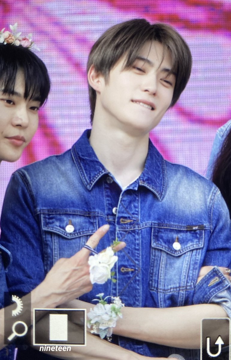 Jeongdoqel7726's tweet photo. He said: He is mine 🫶🏻🫶🏻🫶🏻💐💐💐💐💐💐

#JaeDo #재도 https://t.co/pgxu9df8dr