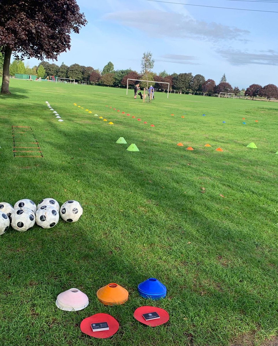 Craig_B11's tweet photo. Sunday sessions underway!  
Dm, email 📧 or call 📞 07539563960 to get a weekend slot. Saturdays and Sundays available with a coach from CBSportsDevelopment ✅ https://t.co/AYEYin7FQl