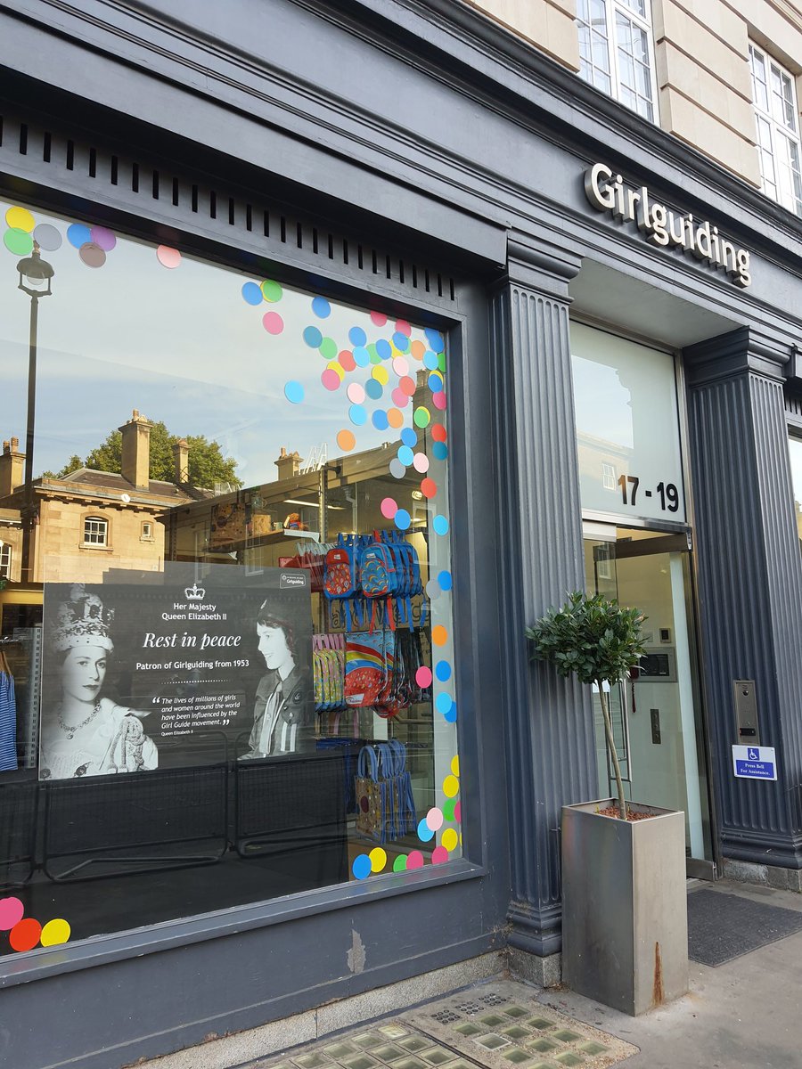 We are here today welcoming members and our book of condolence is open #HMQueen <a href="/Guiding_LaSER/">Girlguiding London and South East England</a> <a href="/girlguiding/">Girlguiding</a>