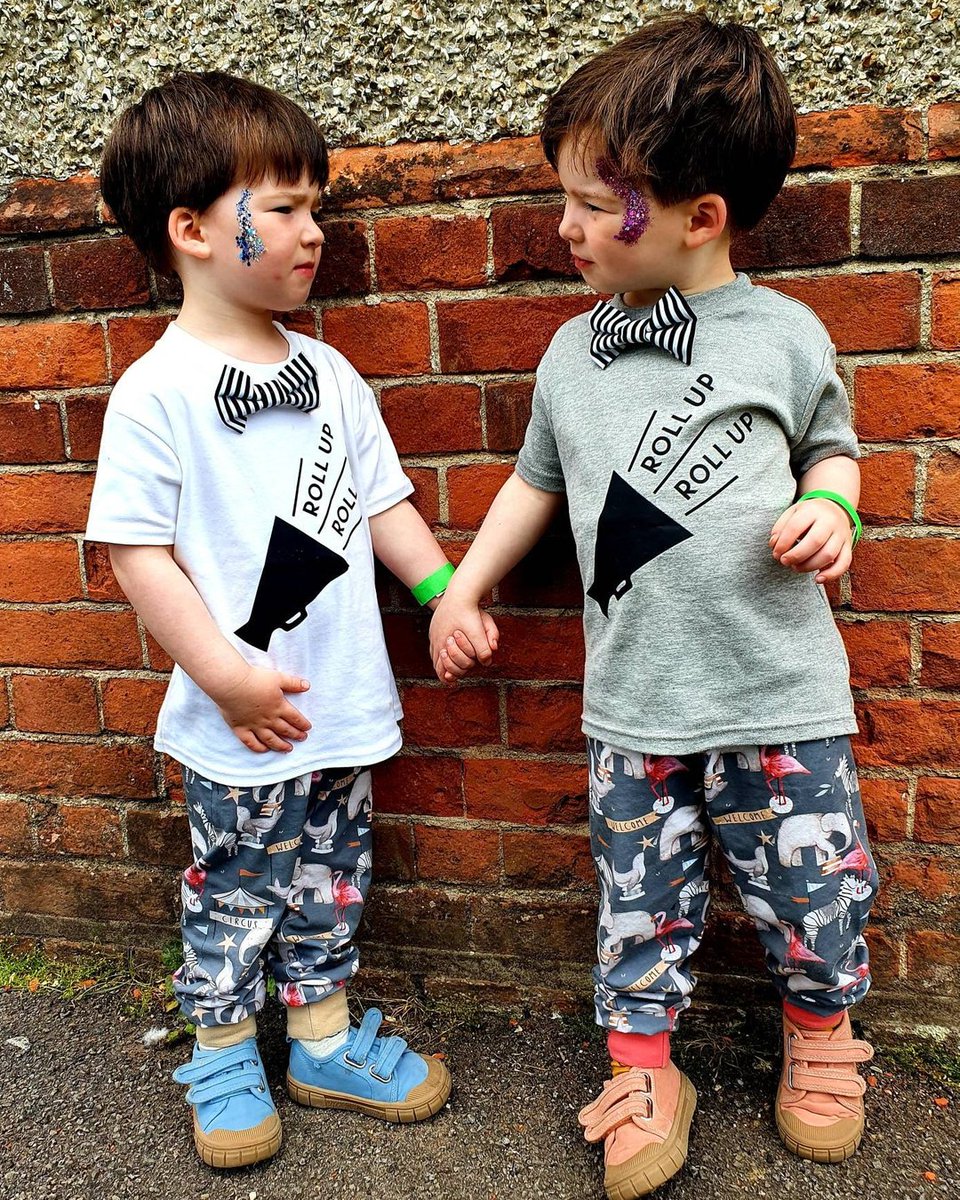 twigandwild's tweet photo. How adorable are these little guys 😍 Their mummy ordered custom matching leggings for her circus obsessed twins. 🎪 https://t.co/otl5edbA5s