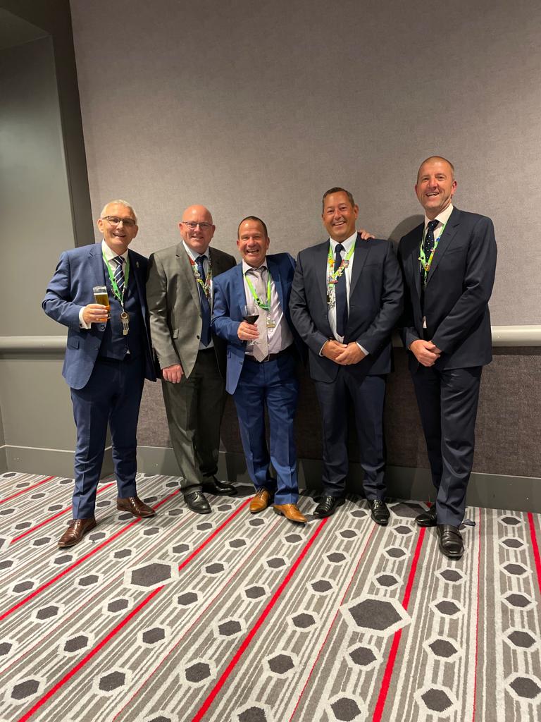 TLC Golfing Cabbies tweet media