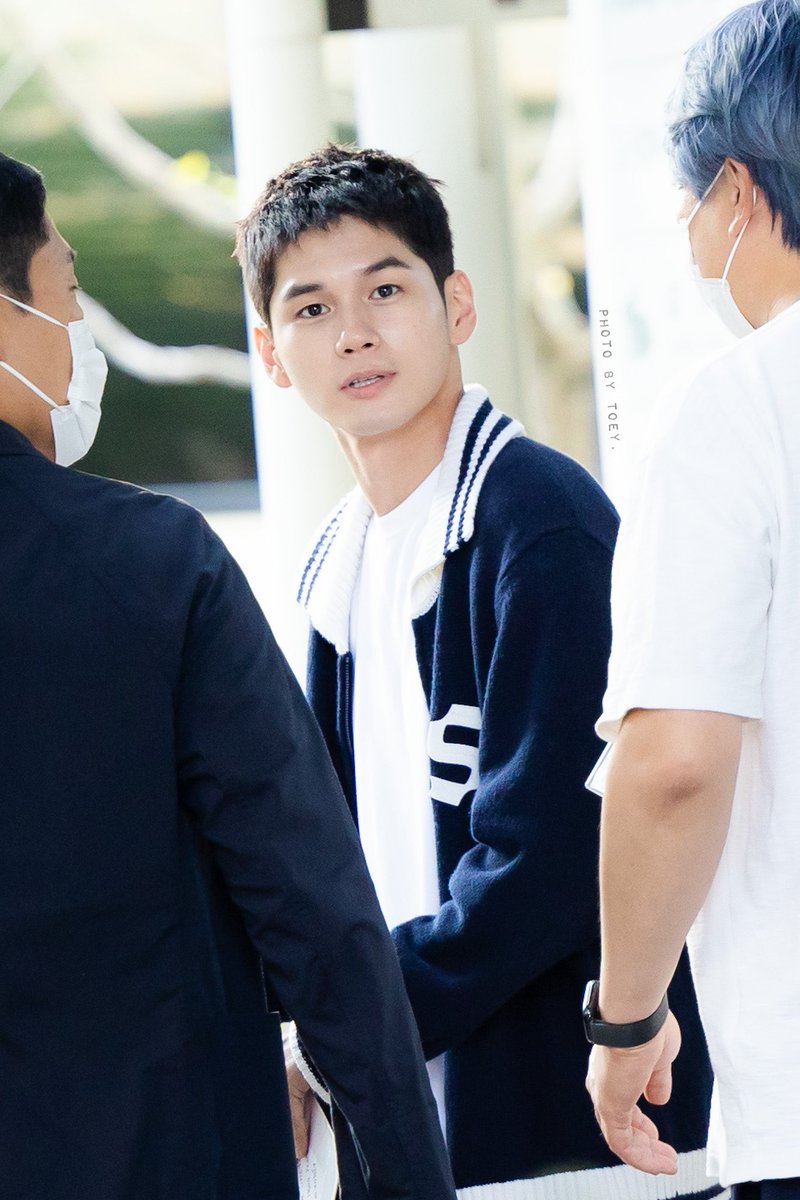 photobytoey's tweet photo. เอ็นดูว์ความมองหาว่าใครเรียก 😆

พี่เองค้าบบบ...🙋🏻‍♀️

@officialtwt_OSW 
#องซองอู 
#옹성우 
#OngSeongwu 
#인생은아름다워
#photobytoey
#LifeIsBeautiful https://t.co/GvQWSfMFJK