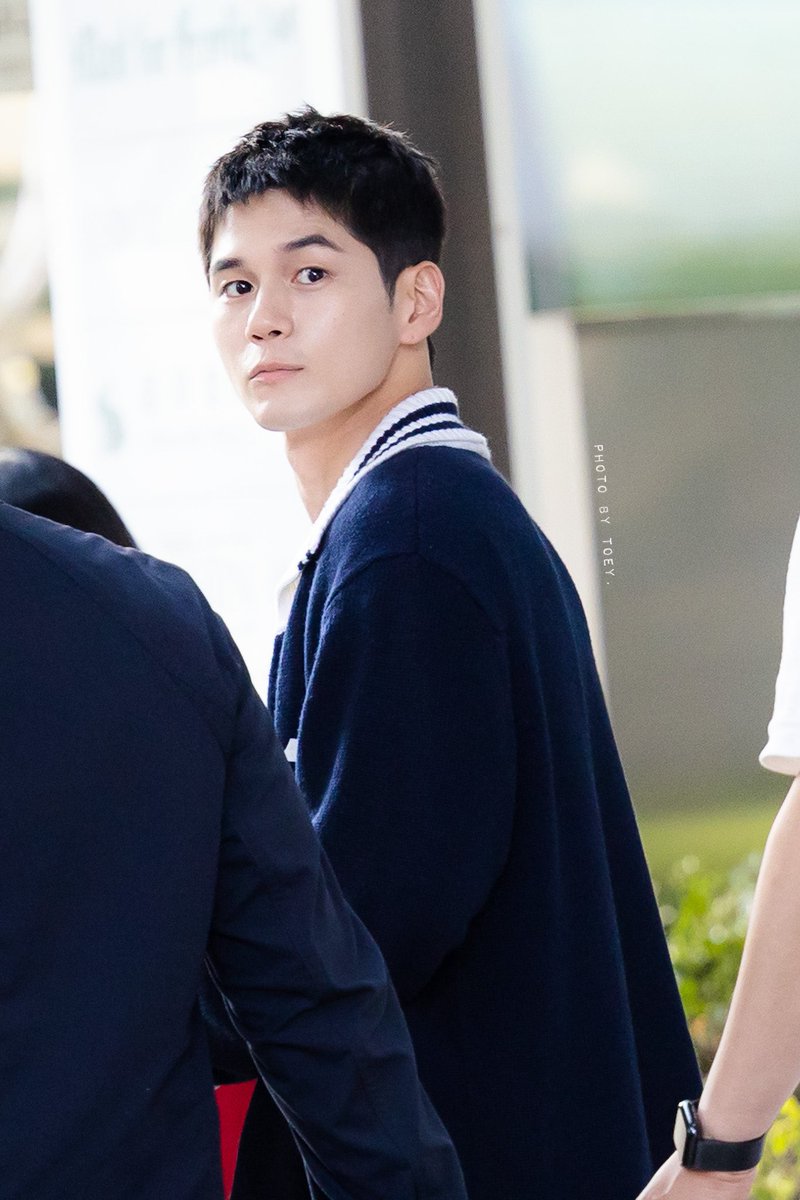 photobytoey's tweet photo. เอ็นดูว์ความมองหาว่าใครเรียก 😆

พี่เองค้าบบบ...🙋🏻‍♀️

@officialtwt_OSW 
#องซองอู 
#옹성우 
#OngSeongwu 
#인생은아름다워
#photobytoey
#LifeIsBeautiful https://t.co/GvQWSfMFJK