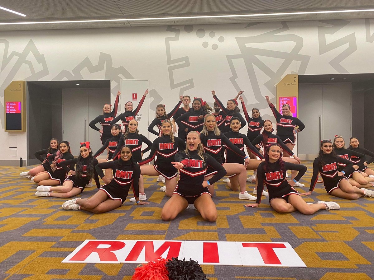 KneeyaahXx's tweet photo. 3rd place overall!!! Let’s go Spiderlings 🕷️❤️
#cheerleaders #states https://t.co/HauXUK4AdC