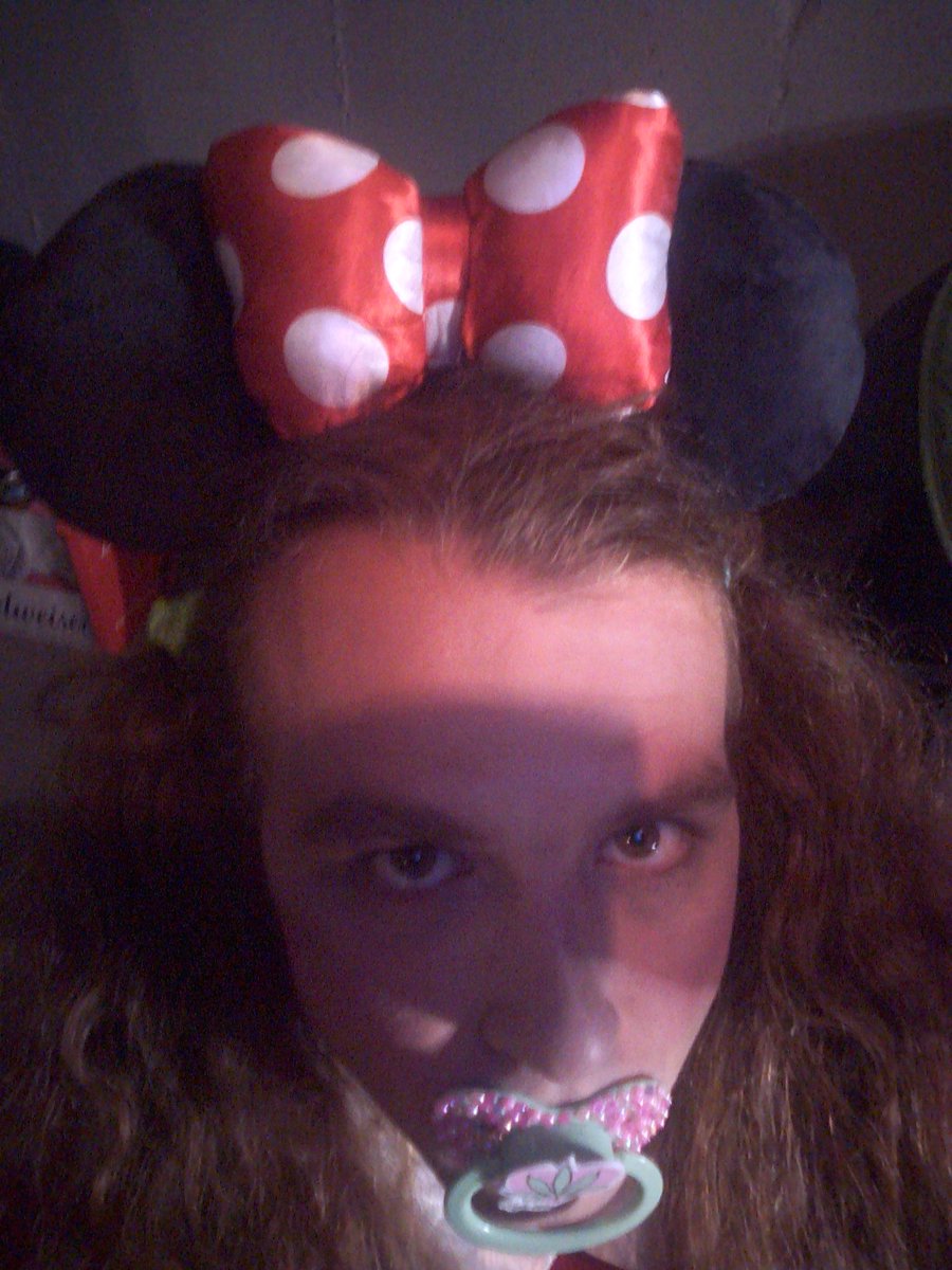 sissy_precious's tweet photo. Minnie mouse 💖💖

#sissy #diapersissy #sissycostume #cutesissy https://t.co/N8JN6isJUR
