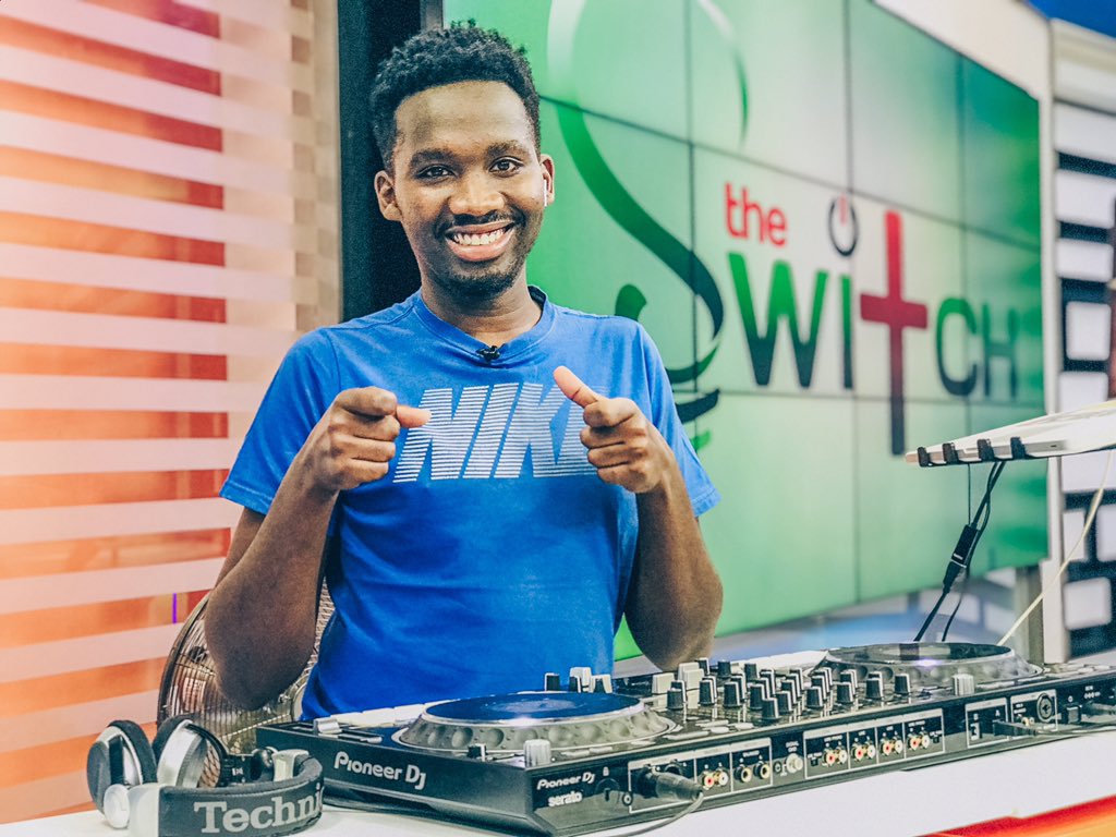 Send in your request and <a href="/djcartoon254/">DJ CARTOON</a> will play it for you today.

#TheSwitchK24

@djsoxxy <a href="/djmzito/">Larger Than Life🇰🇪</a> @k24tv
