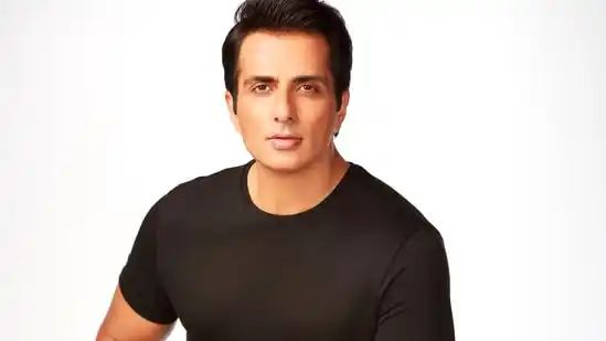 postoast's tweet photo. Sonu Sood urges people not to share leaked videos from Chandigarh University 'Time for us to stand with our sisters'
@SonuSood
#Sonusood #chandigarhuniversity #mmsof60 #चंडीगढ़_यूनिवर्सिटी https://t.co/mine5wpabg