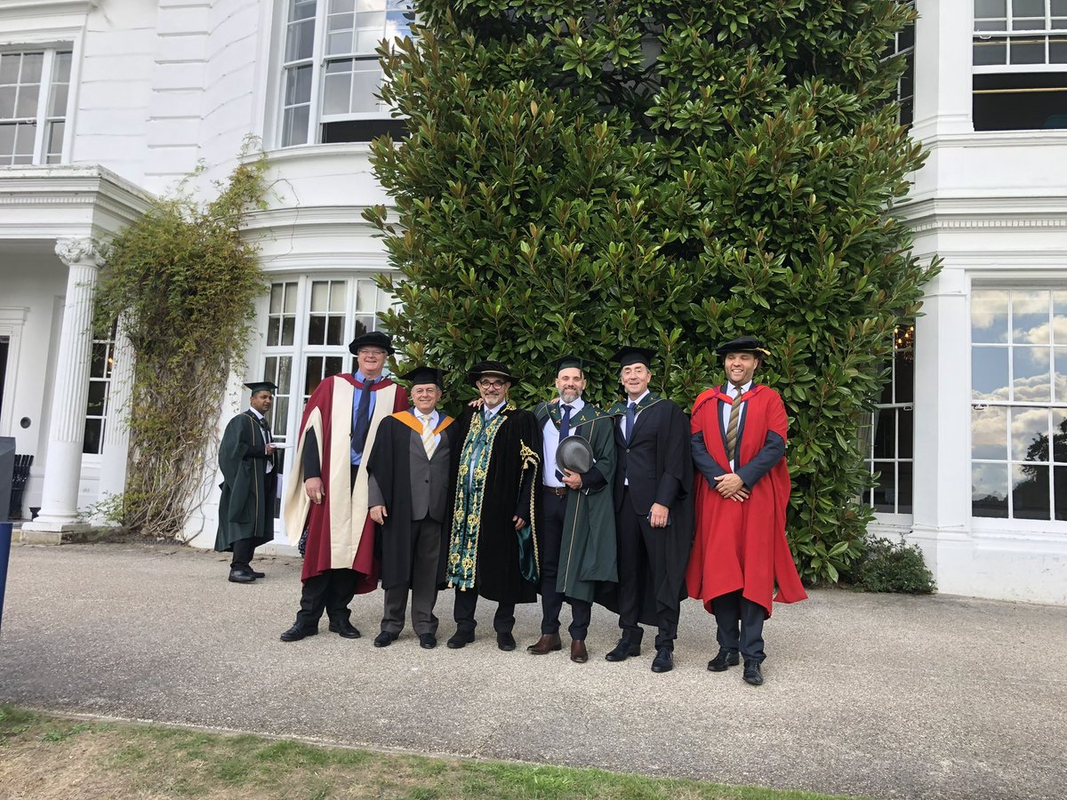 ChrisMShern's tweet image. There is just something special about British ceremony and tradition, proud to be a part. #HenleyMBA @Henley_Danmark @HenleyBSchool