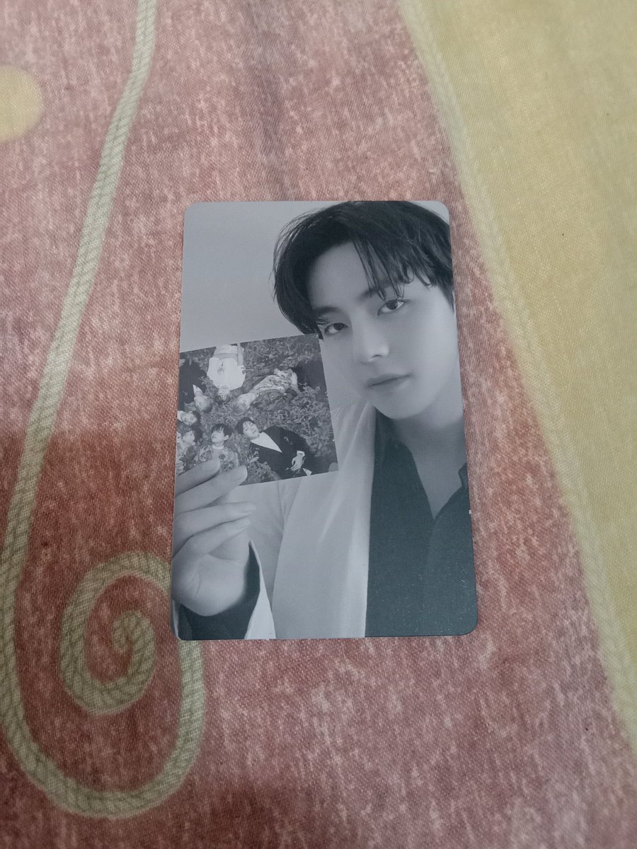 JIN💜 tweet media