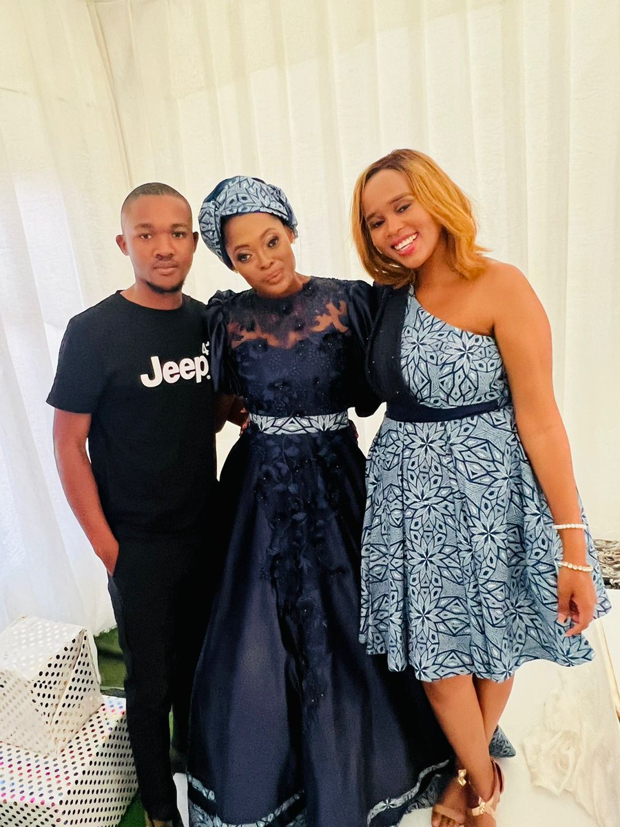 Gugulethu_CM's tweet photo. The #seboniunion was in attendance of amazing young farmers and the Director General of agriculture from Brits. @kokiebaloyi26 @ThaboDithakgwe @13Keneilwe @twin_chicks @LeratoTefo1 https://t.co/72640bSESS