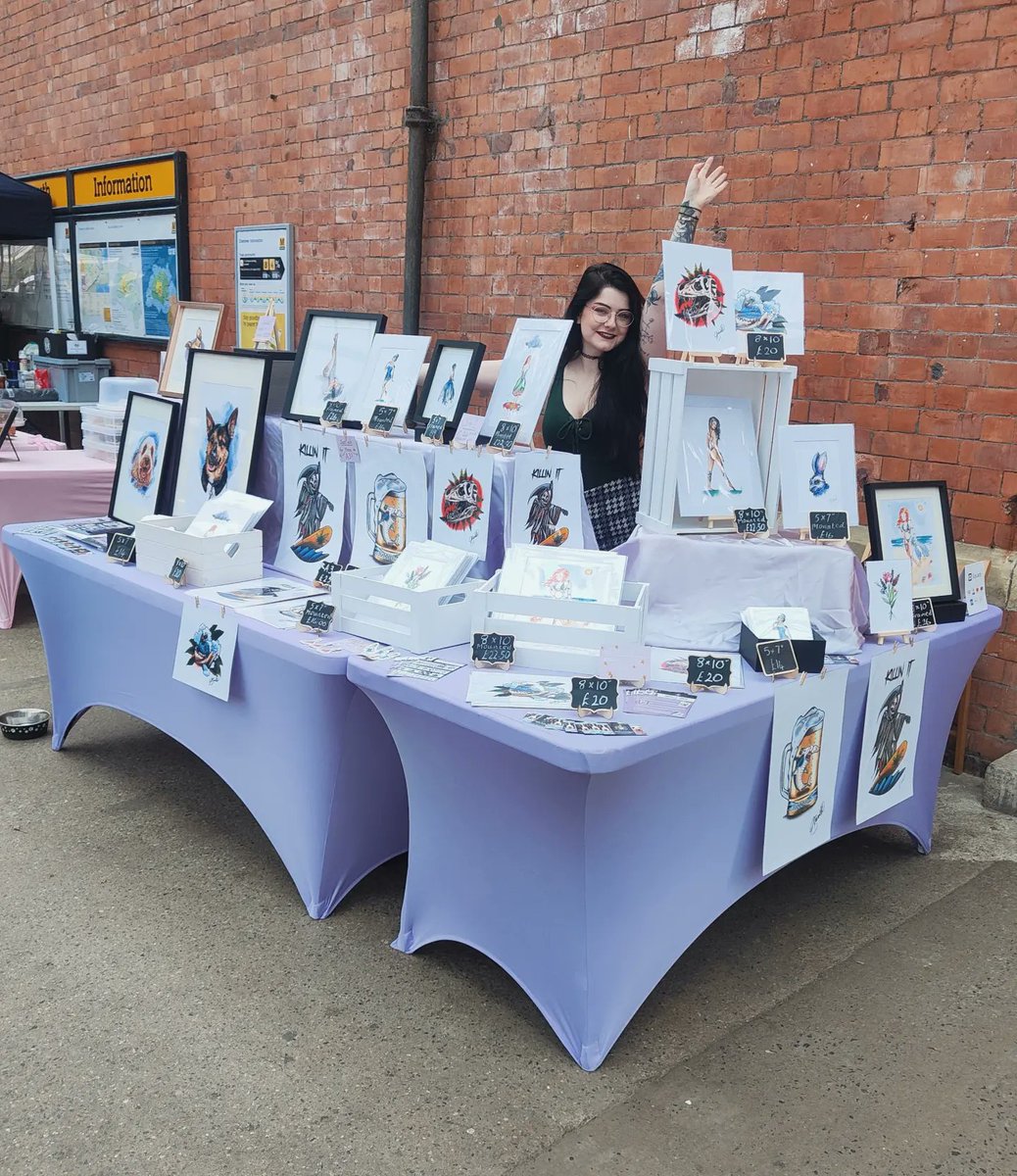 jbarrettart's tweet photo. Come say hai and buy something cool 🤘🤘🤘🖤
.
.
.
.
.
.
.
.
.
.
.
#tynemouth #tynemouthmarket #northeast #northeastdayout #petportraitartist #petportrait #prints #printsavailable #killinit #pinups #pinup #pinupstyle #dinosaur #skull #dinosaurart #art #myart #artist https://t.co/L0yx4hRsAg