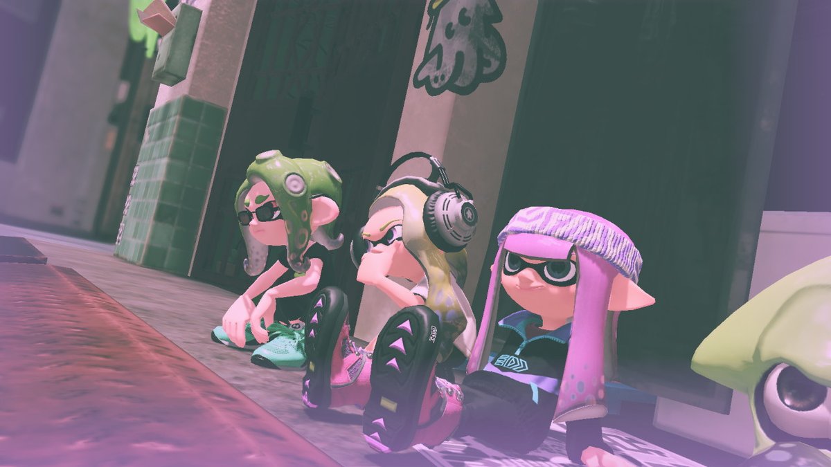 Min_252's tweet photo. クロノワが並んでたから間に挟まって写真とってきた
#ChroNoiR #Splatoon3 https://t.co/WpSNKX9TAB
