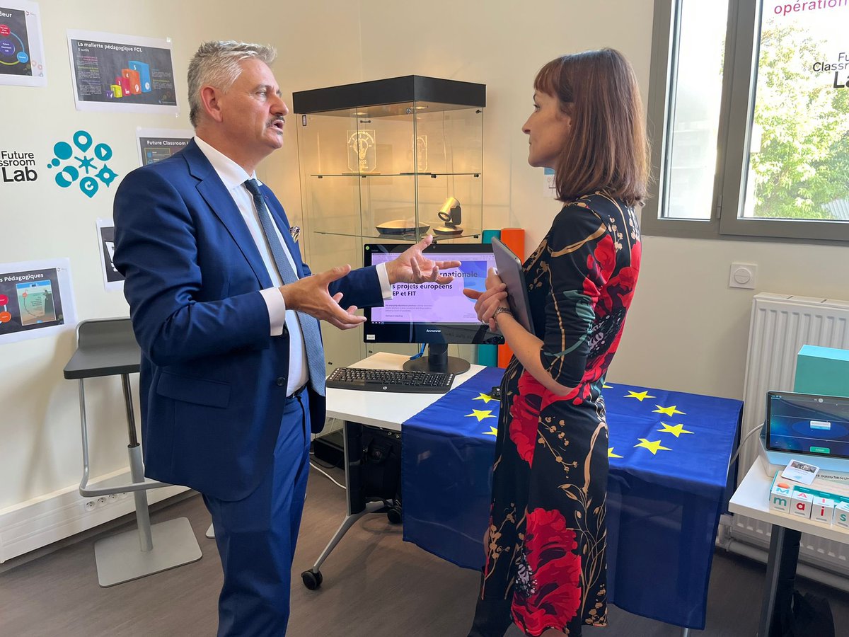 AniellaLEBEAU's tweet photo. Honorée d'avoir présenté les projets #ErasmusPlus au recteur @RLaganier lors de l'inauguration officielle du rectorat de @acnancymetz site de Saurupt.
@EUErasmusPlus 🇪🇺🇫🇷🇱🇺🇵🇱🇧🇪🇬🇷🇩🇪🇮🇹🇨🇾
@JEP #JEP #JEP2022 #PFUE2022 https://t.co/ISoJI02wHM