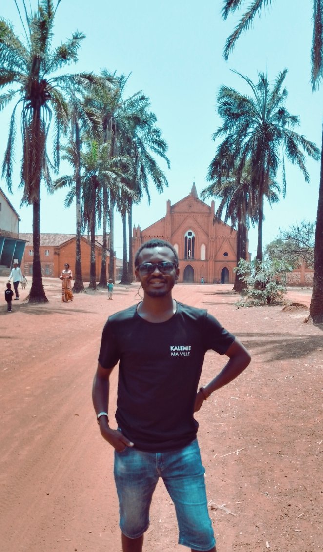 📍 Cathédrale Moba- Kirungu, non seulement un lieu de culte mais aussi un site touristique. A 'must see' if you pass by. <a href="/DiscoverTgnk/">Discover Tanganyika tours 🌊🌄</a>