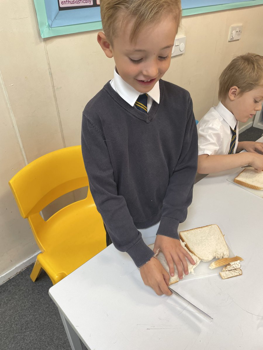 Class2Winthorpe's tweet photo. This week we made the marmalade sandwiches we designed and had our Teddy Bear’s picnic! https://t.co/Eq5gqx6n8B