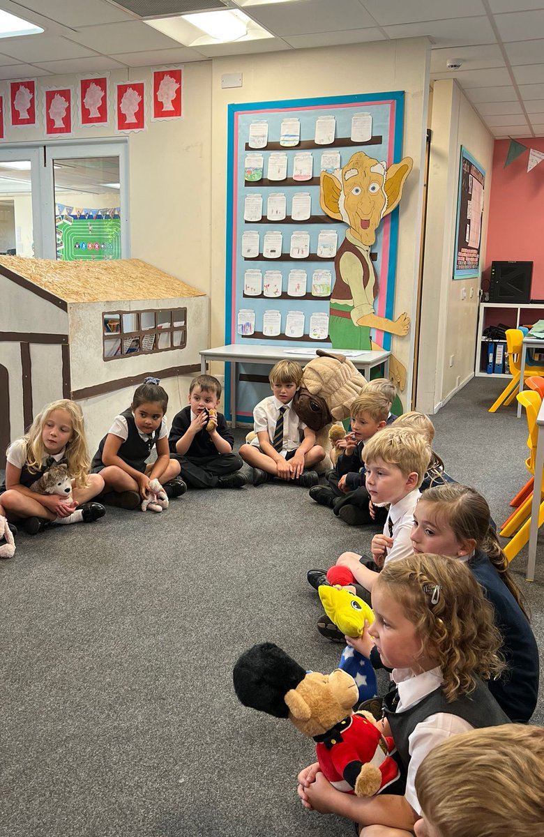 Class2Winthorpe's tweet photo. This week we made the marmalade sandwiches we designed and had our Teddy Bear’s picnic! https://t.co/Eq5gqx6n8B