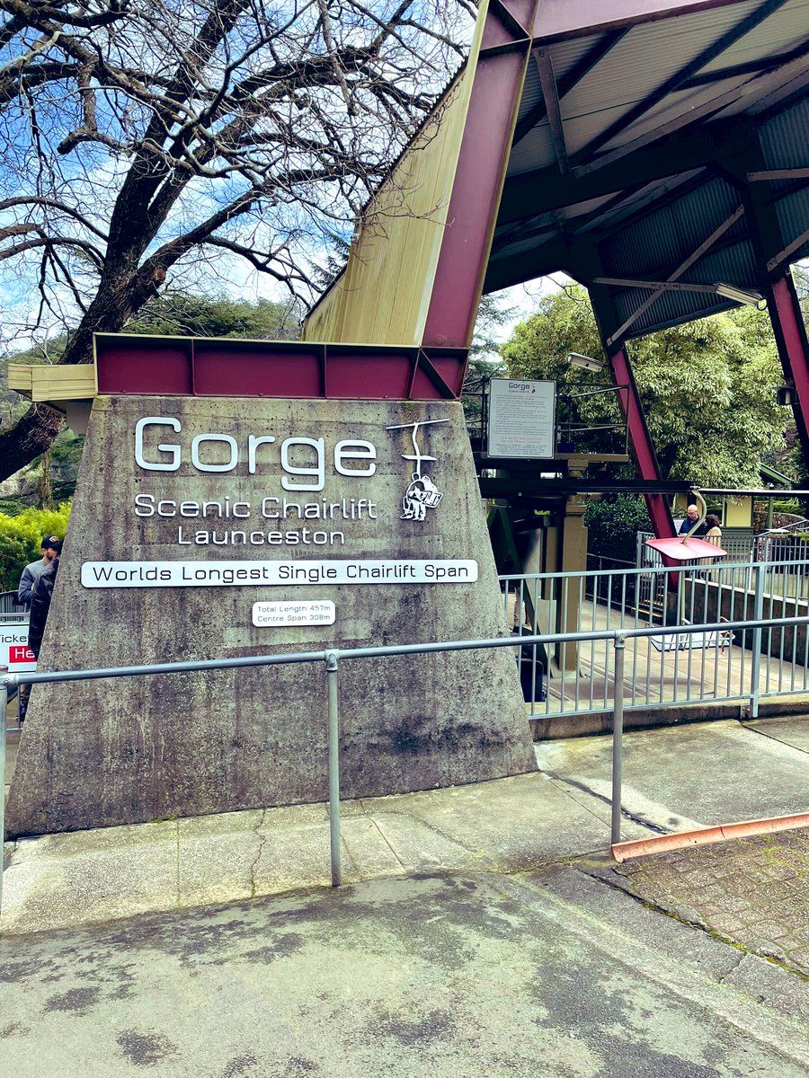 Hilary_m_cooper's tweet photo. Tourist in my own town today  #cataractgorge #tasmania #launceston https://t.co/kAOFP2hJ6d