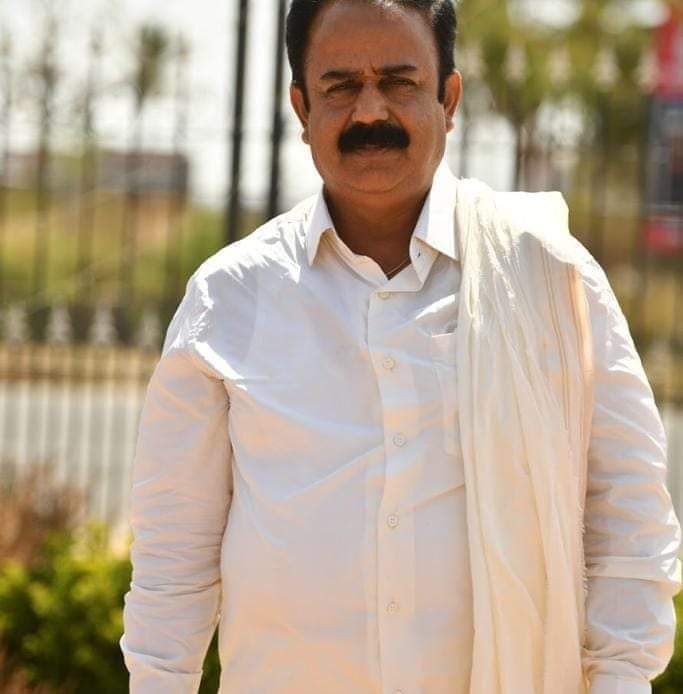 dcthammanna_'s tweet photo. ಪಕ್ಷದ ಮುಖಂಡರು ,ಮಂಡ್ಯ ಜಿಲ್ಲೆಯ ಜನತಾದಳ ಜಿಲ್ಲಾಧ್ಯಕ್ಷರು ಹಾಗೂ ಆತ್ಮೀಯರಾದ ಡಿ.ರಮೇಶ್ ಅವರಿಗೆ ಹುಟ್ಟು ಹಬ್ಬದ ಹಾರ್ದಿಕ ಶುಭಾಶಯಗಳು.. 

ಸುಧೀರ್ಘ ಜನಸೇವೆಗಾಗಿ ಭಗವಂತ ತಮಗೆ ರಾಜಕೀಯವಾಗಿ ಹೆಚ್ಚಿನ ಶಕ್ತಿ ನೀಡಲೆಂದು ಪ್ರಾರ್ಥಿಸುತ್ತೇನೆ.
#DRamesh #ಮದ್ದೂರು #ಮಂಡ್ಯ https://t.co/tk0QZ045oT