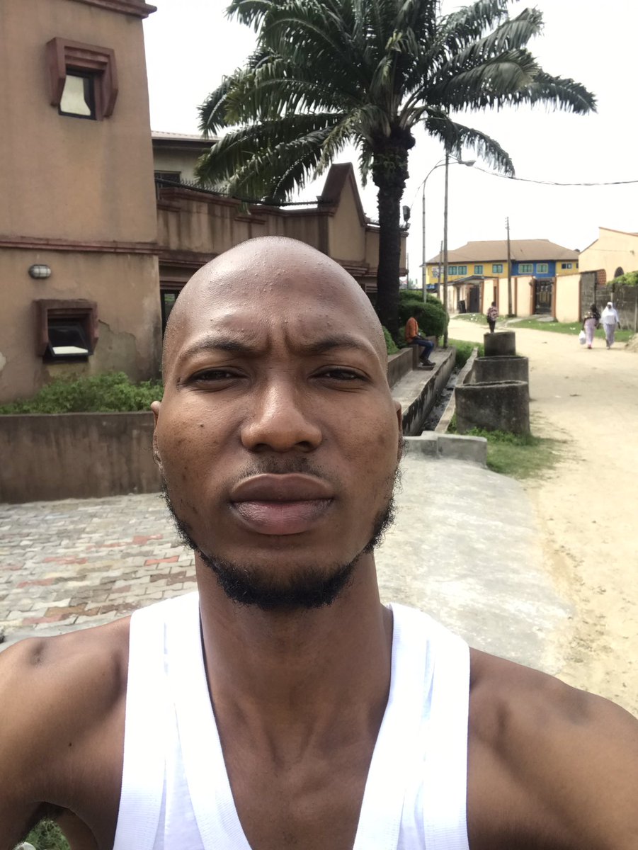 iamthehighman's tweet image. Build your self love and conquer the 🌎 with great self esteem no matter where you are or what you have! Remember even those who have it all can’t give you none! Stay blessed fam #peaceinlife