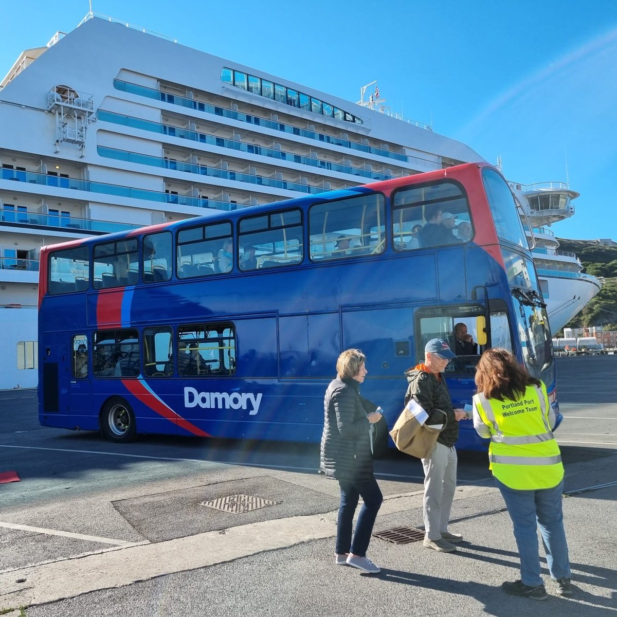 As we head into the final stages of the #Cruise season here are a number of our team who have been involved throughout the 2022 season - headed by <a href="/Leebryanpeters2/">Lee bryan peters</a> <a href="/DAMORYCOACHES/">Damory Coaches</a> #teamdamory #joinourteamfor2023