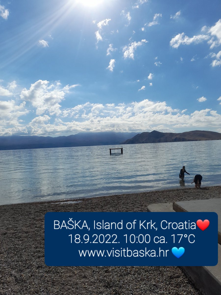 Adriasmile's tweet photo. Have a nice sunday, greetings from BAŠKA, Island of Krk, Adriatic sea, Croatia ❤🤍💙 #Baška #visitbaska #IslandofKrk #visitislandkrk #adriaticsea #visitkvarner #croatiafulloflife #visitcroatia https://t.co/LeUqLxXyGG