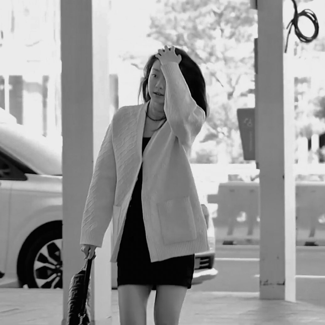 d_a___m_l's tweet photo. Kim Dami 🧎‍♀️ https://t.co/EF1HYjGlez