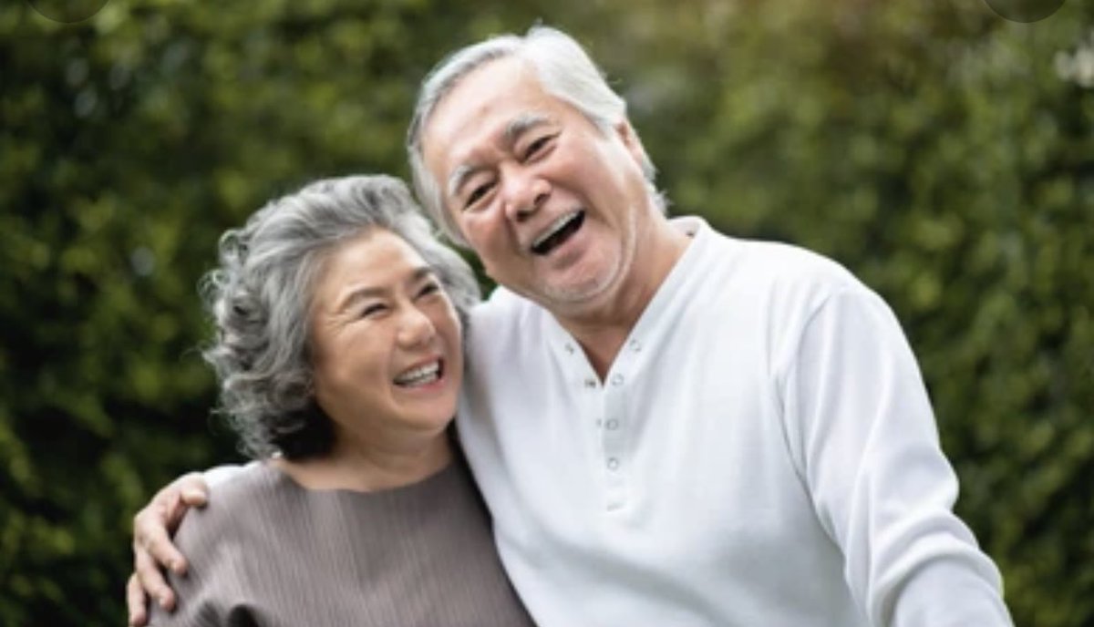 Эмэгтэй хүн хайртай хүндээ л эрхэлдэг байгаа шүү, нас намба энд огт хамаагүй 😊. Аз жаргалтайн шинж гэмээр юм уу.