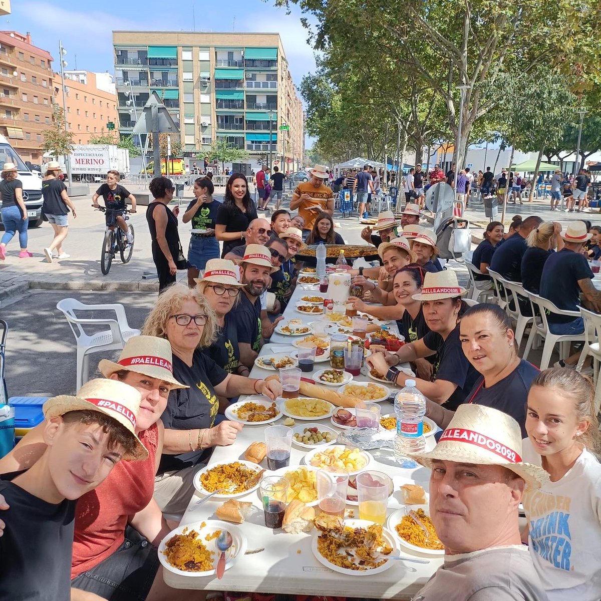 Falla Mont de Pietat tweet media