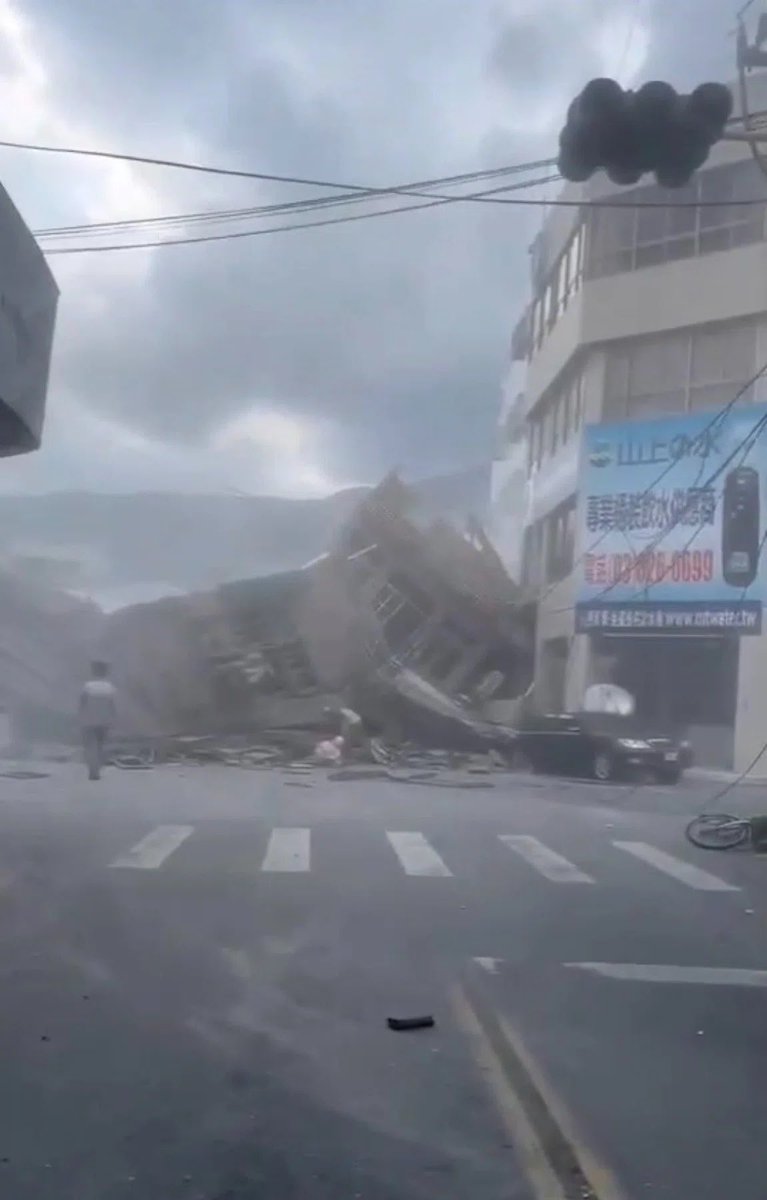 NatbarRai1's tweet photo. Prayers for the Taiwan’s people. 

#Taiwan
#earthquake https://t.co/uq9Z7EINzv