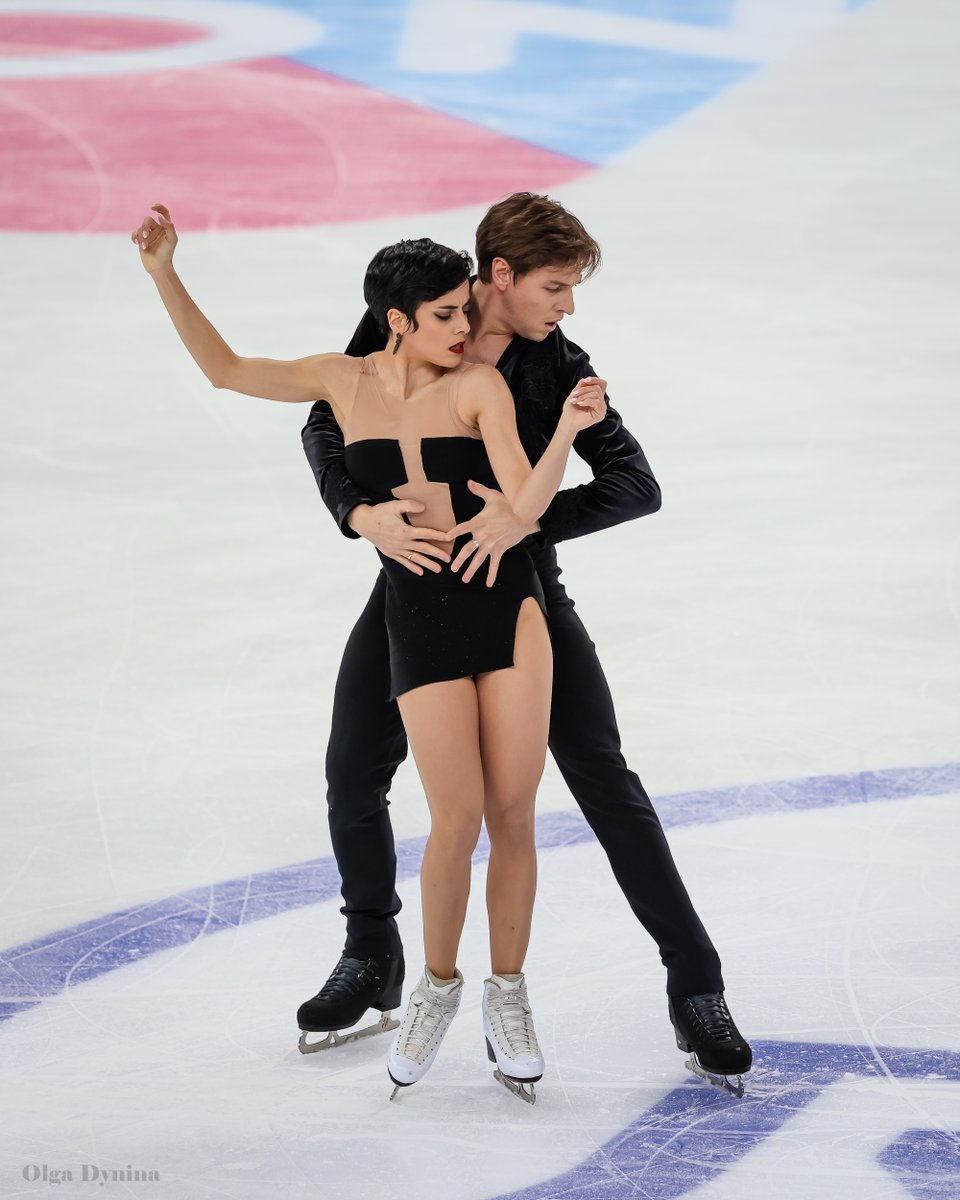 Hielo Español tweet media
