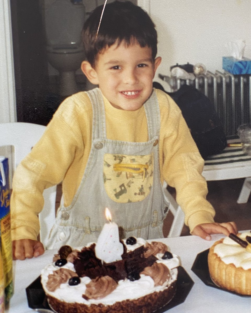 OconEsteban's tweet photo. Not much has changed 🎂 

Thank you for the birthday wishes!! Merci pour tous vos voeux d'anniversaire!! 2️⃣6️⃣🥳 https://t.co/41QRw4a3jA