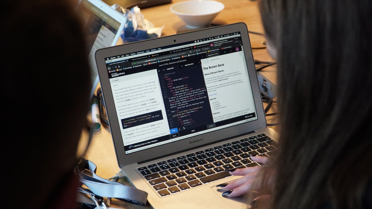 CodeAndStuff_uk's tweet image. It's almost national coding week.
If you are a woman or non-binary person interested in learning to code or a career in tech, checkout out our upcoming events on Eventbrite, ow.ly/MPug50KMmoR.
#NationalCodingWeek #CodeandStuff #Womenintech #nonbinaryintech #codenewbies