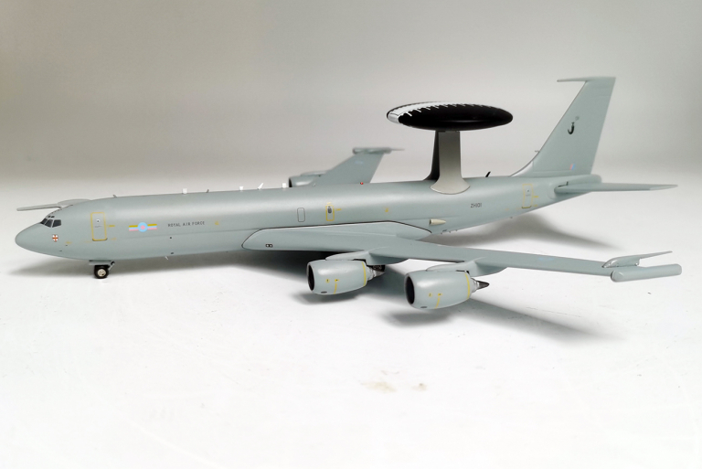 akiba_topgun's tweet photo. 【TOPGUN 店頭・通信販売部】エアライン・ミリタリーご予約受付中!インフライト200、Bモデルズ、ARDモデル(1/200)全11種。
#inflight200 #bmodels #ardmodel #新製品
ご予約は
【店頭・電話】海浜幕張店 043-441-7300 (10~20時)
【WEB】https://t.co/Rn4dNMW0TP https://t.co/SL8tv9FkdG