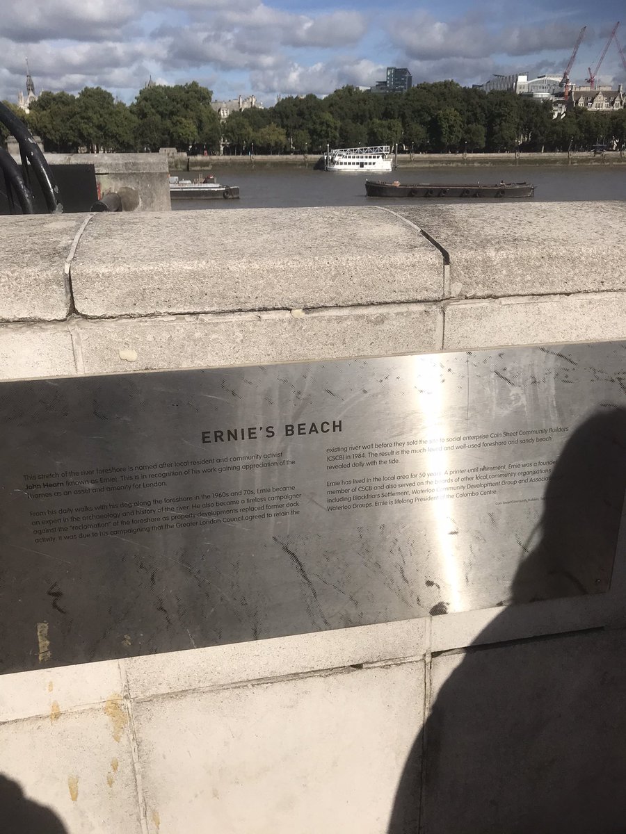 AvisJonathan87's tweet image. 😄 #TheQueue #LyingInStateQueue