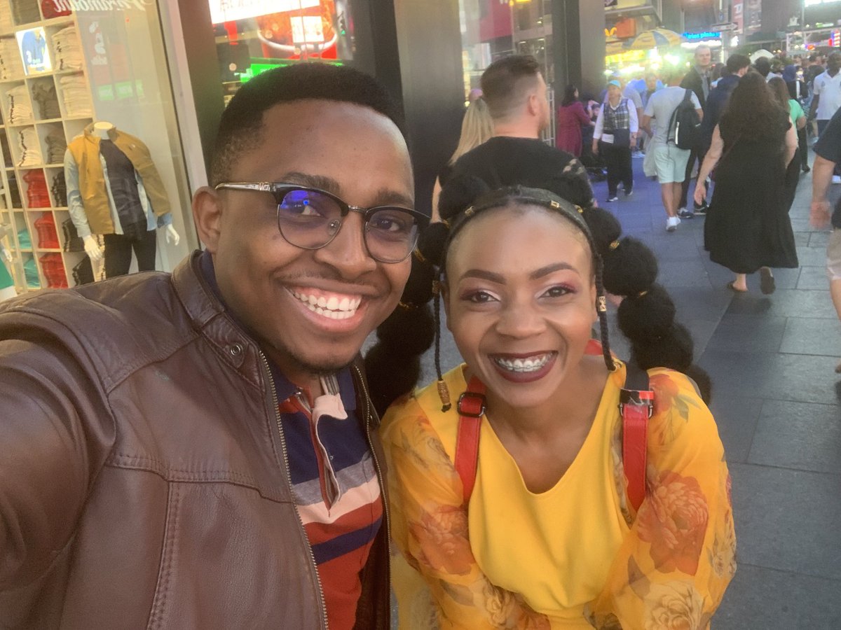 In the streets of New York City, here I meet a great smile of @Cynthia_Oprah, an exemplary leader and champion of #QualityEducationForAll. 

Proud of your great work @Cynthia_Oprah ✨👏🏾
#TransformEducation