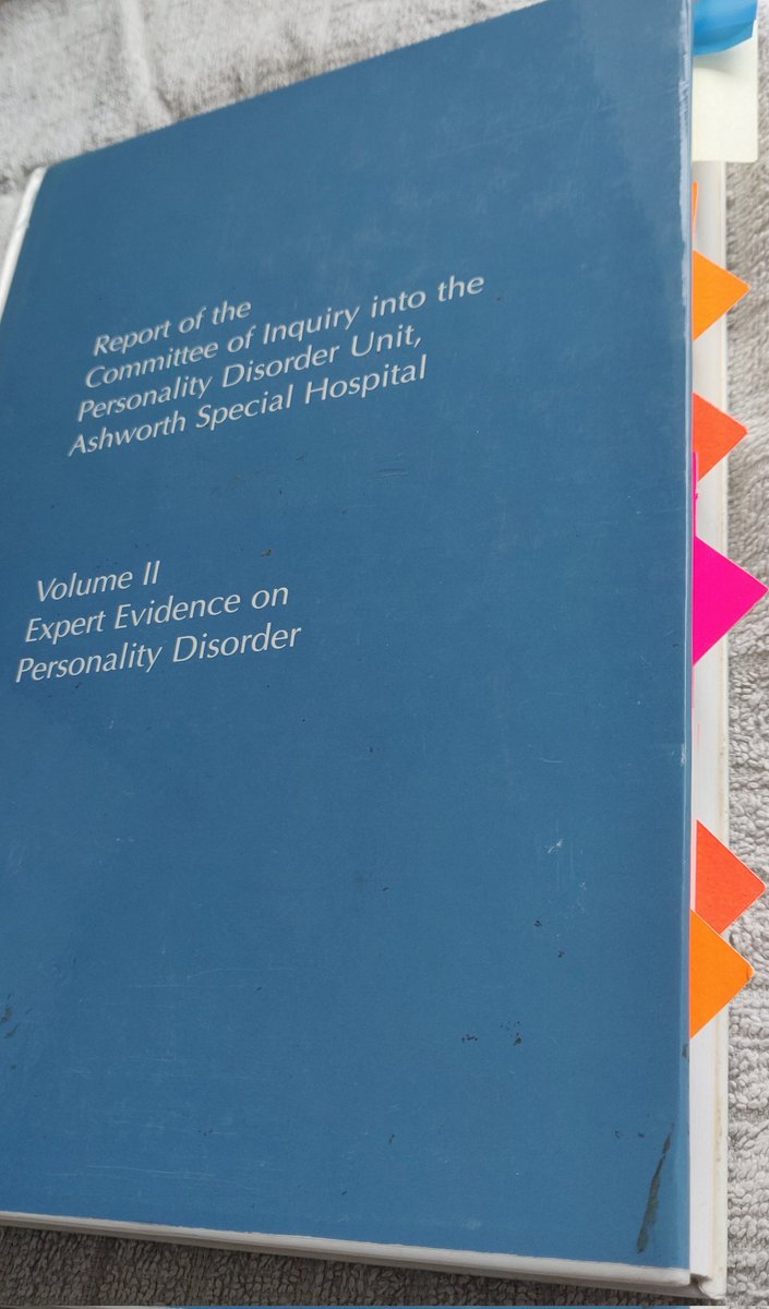 DivorcePioneer's tweet photo. When a courier brings you gifts on a Sunday morning
Coffee ✔️
Biscuits ✔️
Pad and paper ✔️
Sticky notes ✔️
It's not just any old evidence
It's expert evidence https://t.co/BekNTLM7Dc