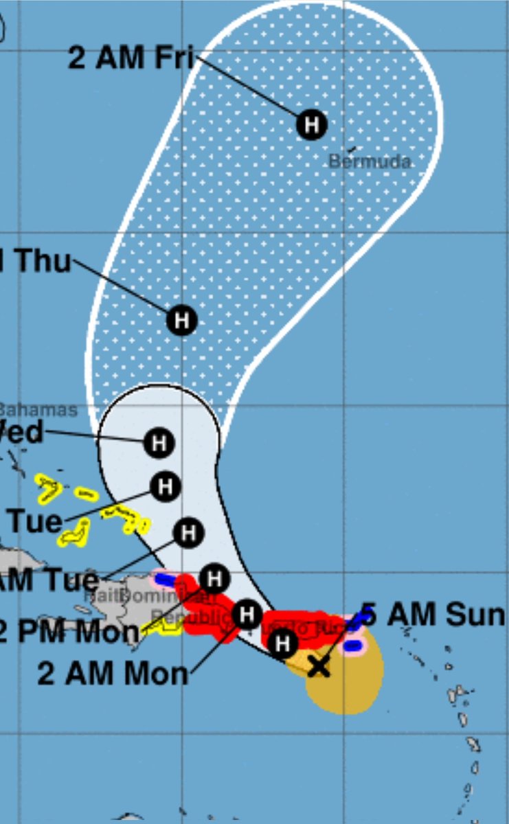 TemporadaCiclon's tweet photo. 🚨 BOLETÍN OFICIAL 🚨

#TormentaFiona aumenta sus vientos sostenidos a 65MPH y su presión central cae a 994MB 🌀
Se mantiene la misma trayectoria establecida a las 11pm de ayer. 
#Fiona pasará como #HuracanFiona muy cerca de República Dominicana.
#SiguiendoAFiona https://t.co/X695GtJReA