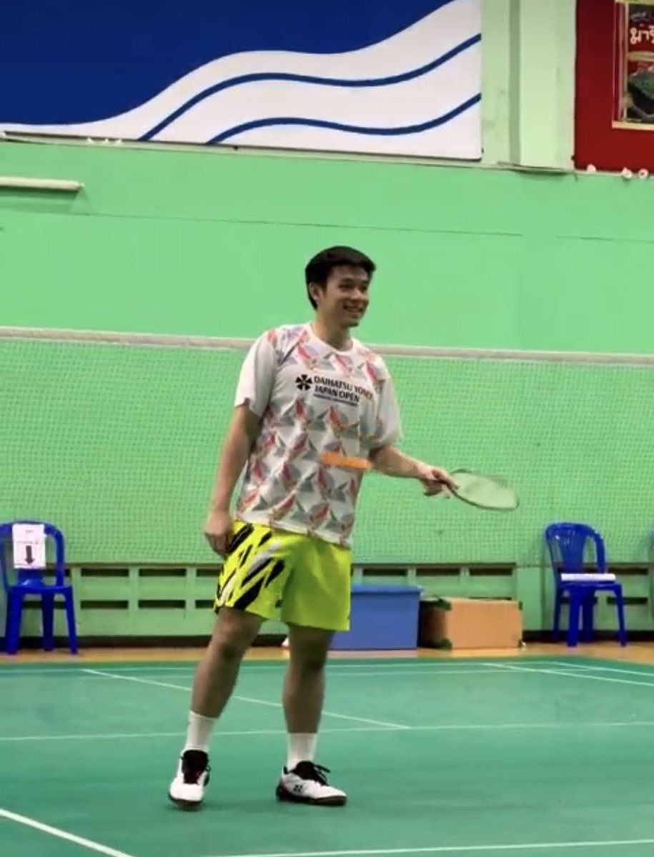 Artitaya_C's tweet photo. แอดมิน bwf บุกบ้านทองหยอด เลยได้เห็นการซ้อมของน้องเมย์ น้องหมิว น้องวิวด้วย👏❤️🇹🇭 #แบดมินตัน #Badminton #Kunlavut #Ratchanok https://t.co/i0L7auCJn5