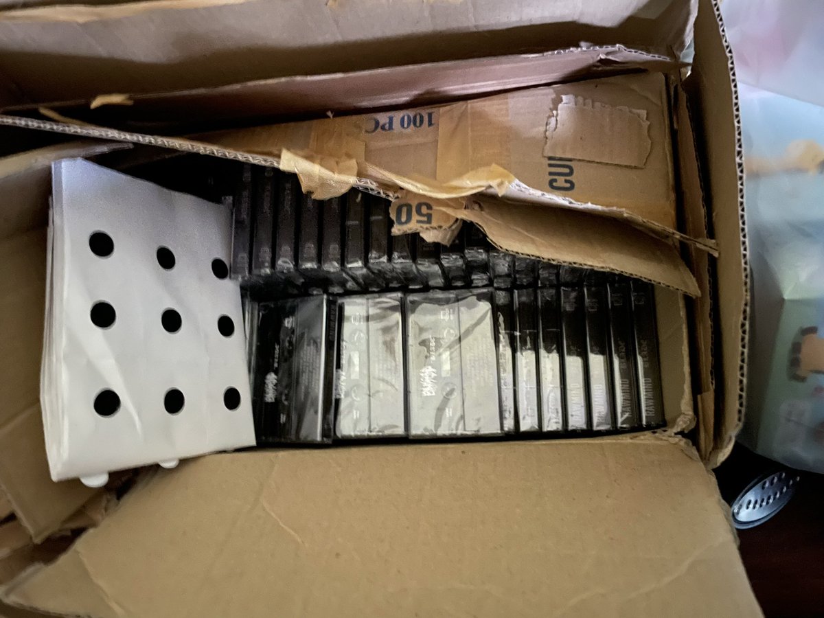 CrossedKom's tweet photo. kat aku banyak kaset rawmind,any label interested?..kalau tak dak yg minat,aku nak tauk parit ja kaset2 depa hat aku release ni https://t.co/EQw54bFVBZ