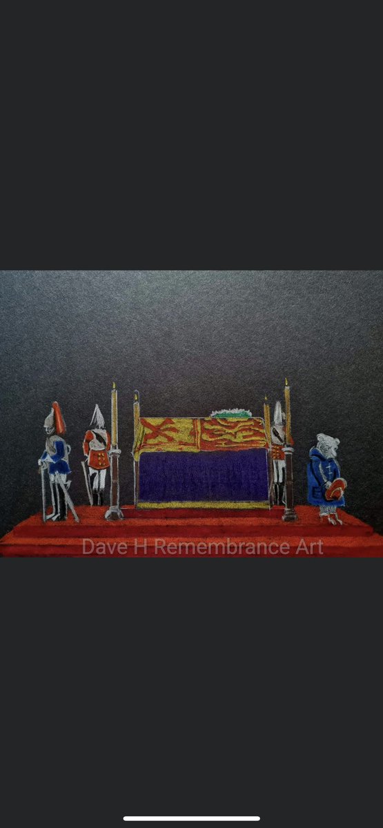 Mofoman360's tweet image. This is Paddington Bear keeping vigil for his friend The Queen this is lovely ❤️❤️#QueenElizabethII #Queen #QueenElizabeth #paddingtonbear