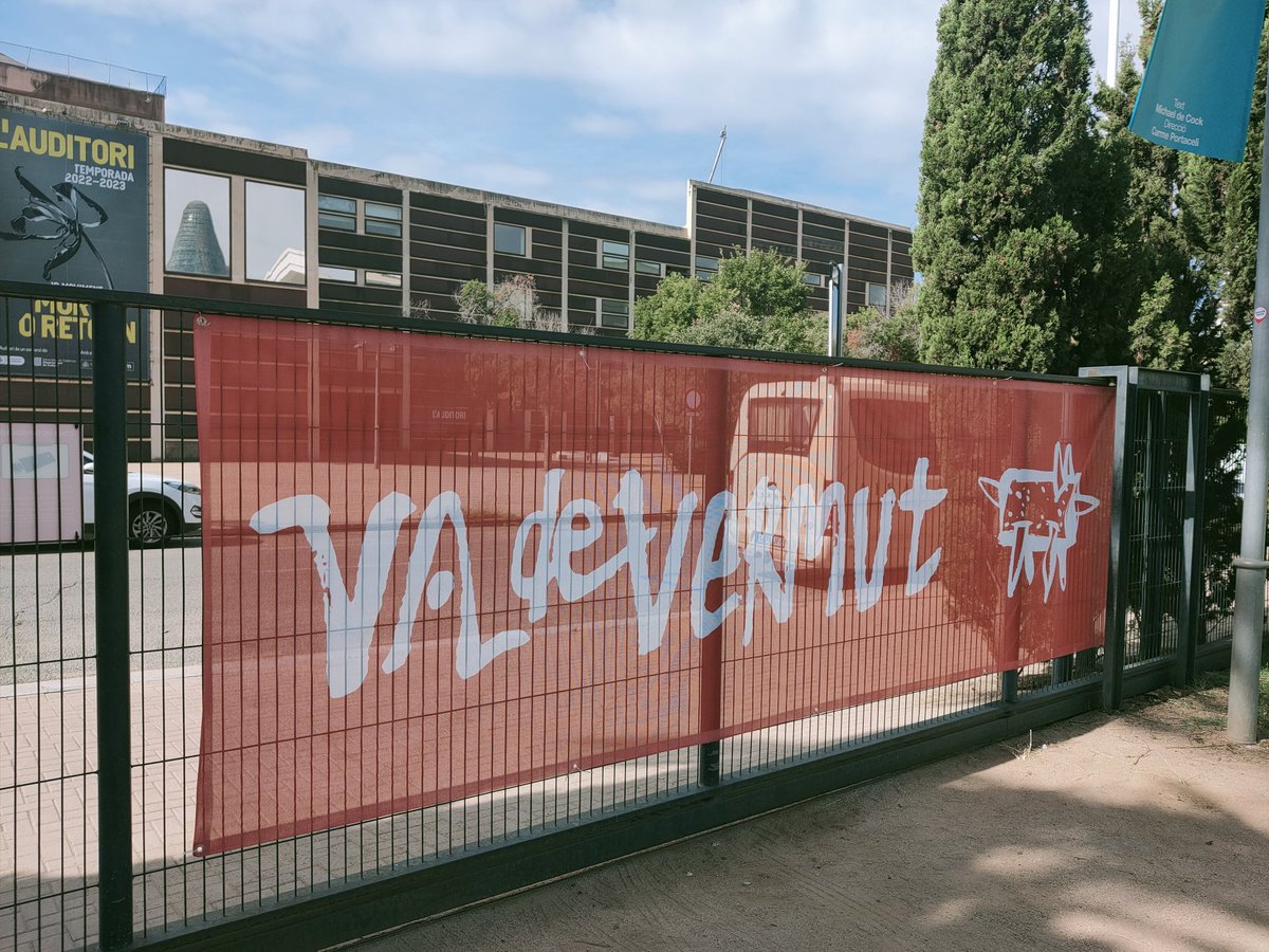 yetigris's tweet photo. Vermutet als jardins del TNC.
#vadevermut https://t.co/39ATdvWu4s