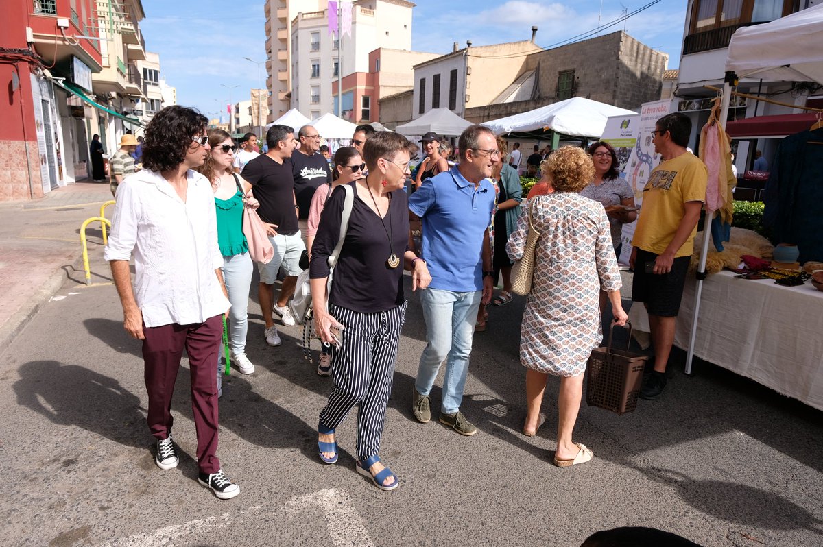 Poco a poco vamos tomando conciencia de la importancia de abandonar la dependencia de los combustibles fósiles y transformar nuestro modo de vida para ser más respetuosos con el medio ambiente.
Enhorabuena <a href="/CarlesGrimalt/">Carles Grimalt</a> por organizar la Fira de Transición Ecológica de Manacor.
