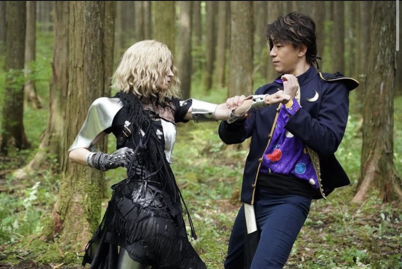 戦うシーンは初めてでした。楽しかったけど思ってたより難しかったです！殺陣を覚えて、演技のことも考えながら、パンチが当たるふりして、当たらないように集中して。相手を信頼するのが大事だね😌
スタントの皆さんは本当にすごいね、尊敬してます🙏

#新信長公記 #ジャンヌ #伊達