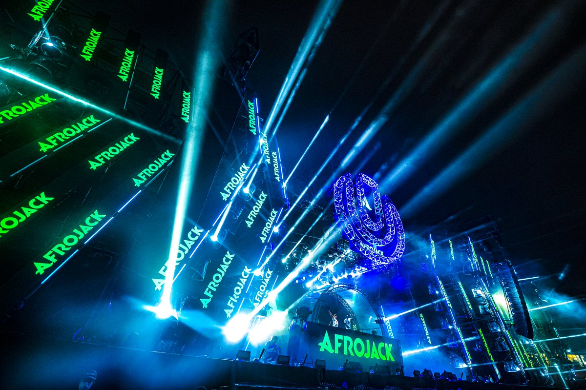 UltraJapan's tweet photo. Aforojack is taking over control of Tokyo!

Afrojack、東京ジャック！！

@afrojack #UltraJapan #UltraJapan2022 https://t.co/4LONNfDqq1